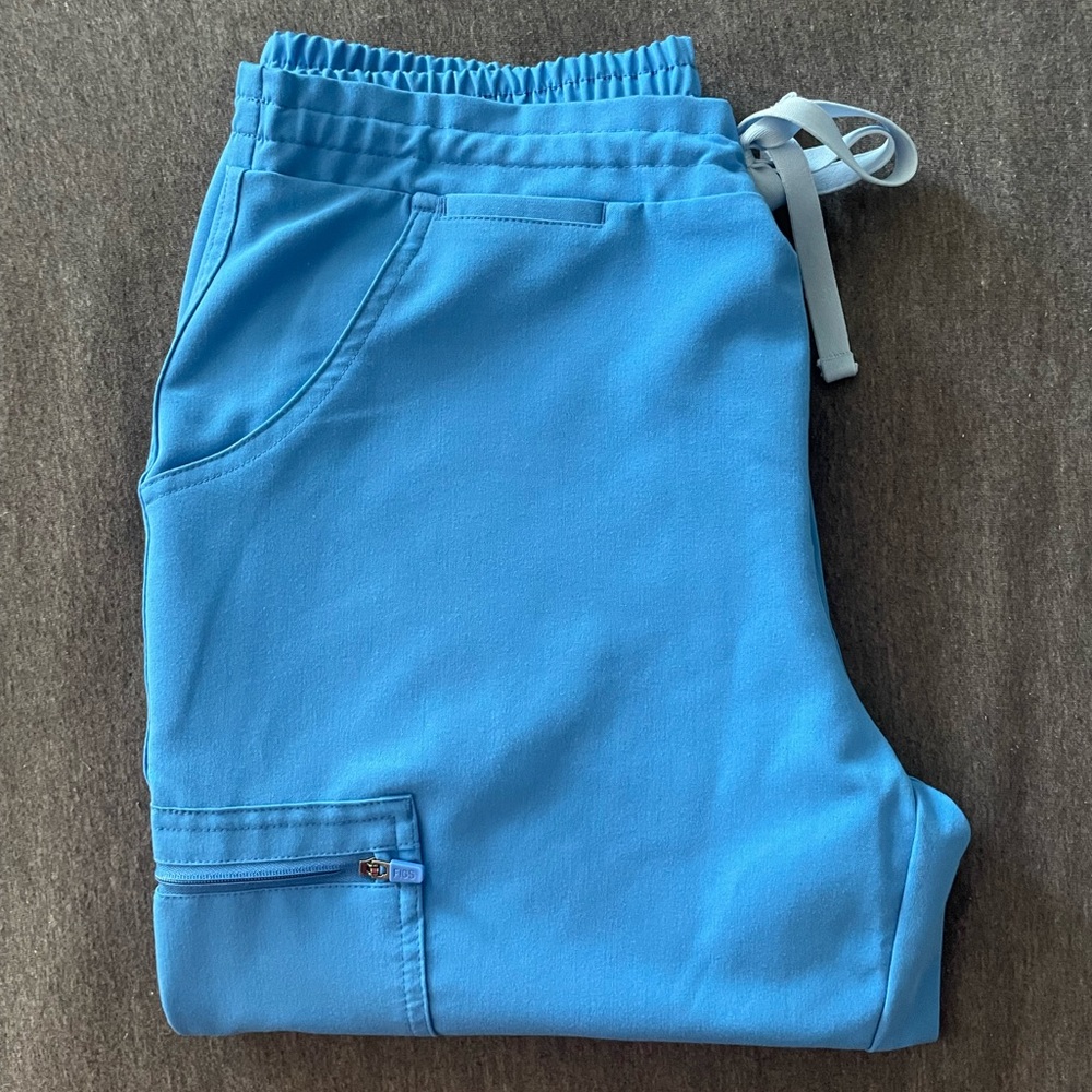 FIGS Yola skinny scrub pants